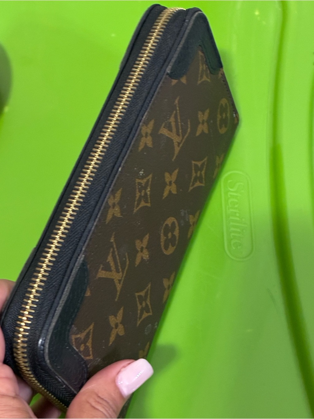 Louis Vuitton Monogram Zip Wallet with Black Trim and Gold Hardware - Picture 10 of 17
